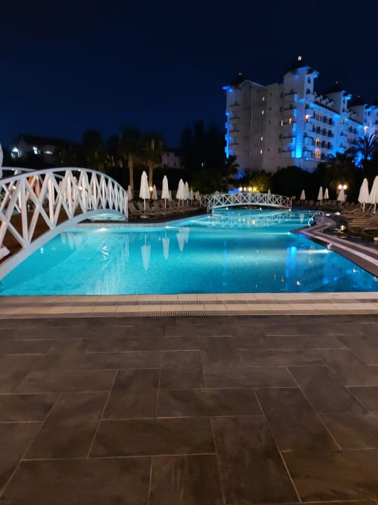 Pool Side Mare Resort & Spa