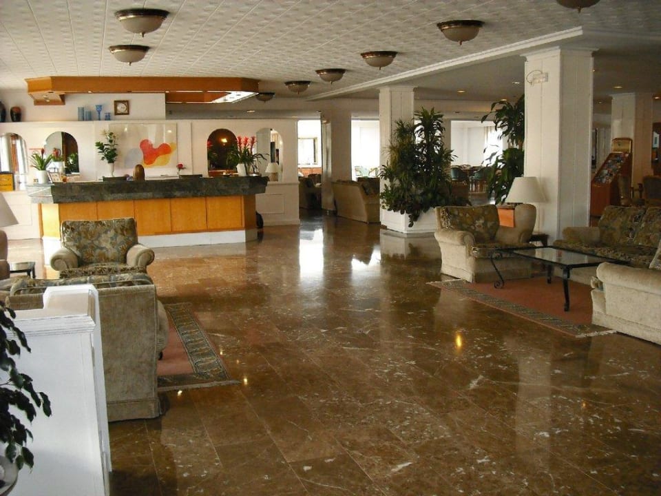 Eingang Grupotel Farrutx