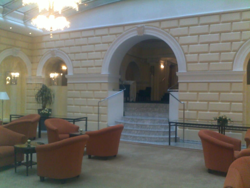 Lobby Hotel De France