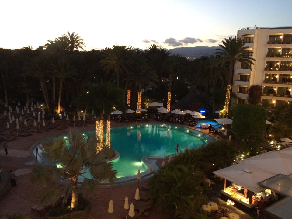 Beleuchtung am Abend Seaside Hotel Palm Beach