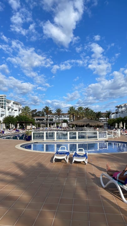 Außenansicht FERGUS Style Bahamas