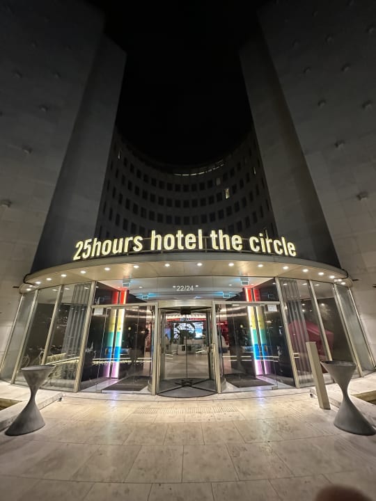 Außenansicht 25hours Hotel The Circle