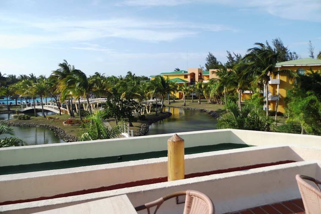 Blick von der Terrasse zum Garten Melia Las Antillas - Adults only