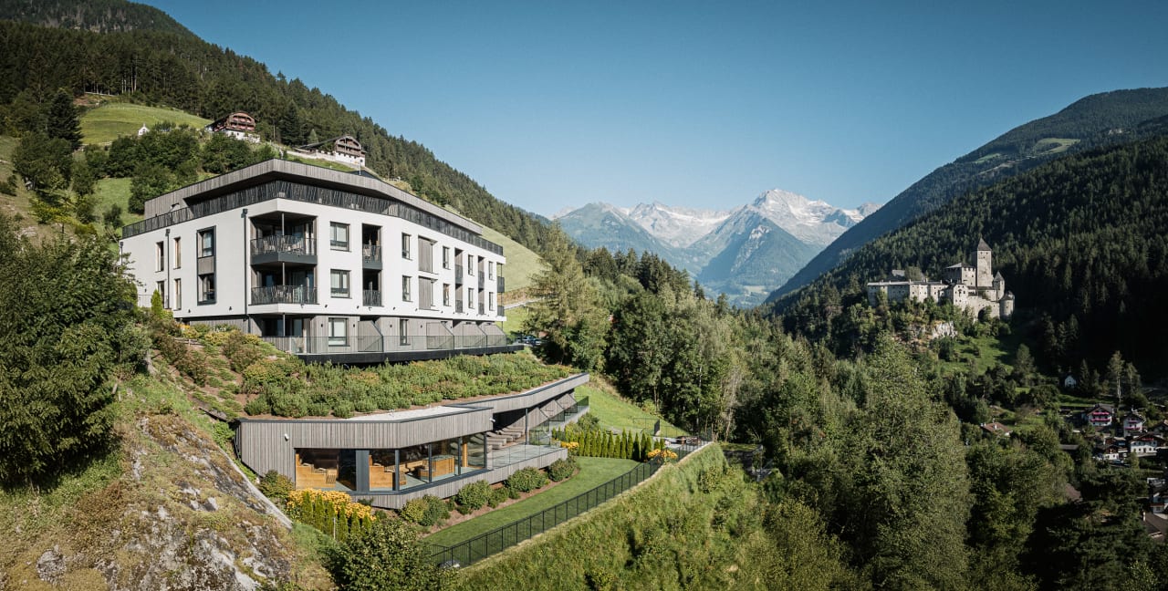 Außenansicht AhriaPura Apartments