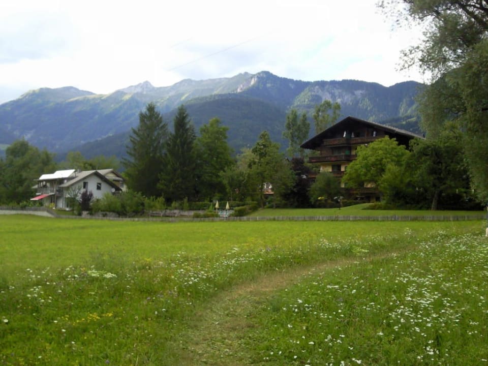 Hotelblick Gartenseite Hotel Forellenhof Waldner