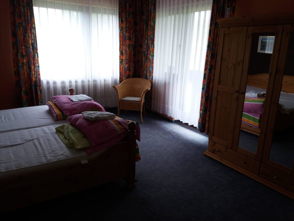Schlafzimmer 1 Wiesenberghof