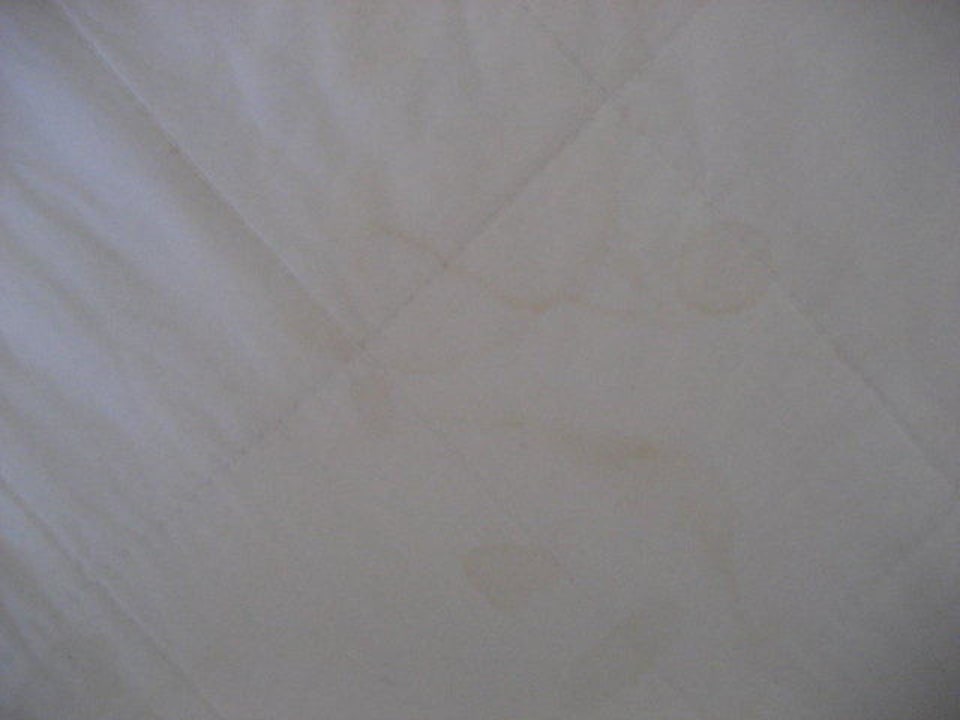 BettInlett Schweiss-Urinflecken SUNRISE Crystal Bay Resort