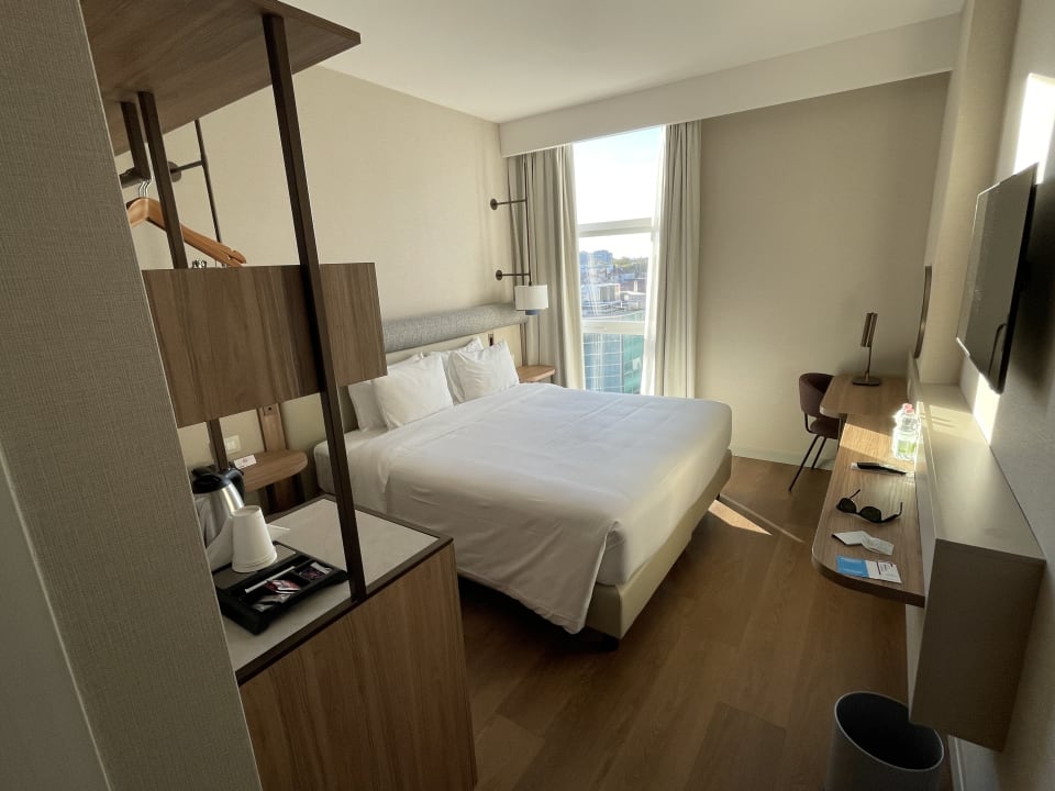 Zimmer Ambasciatori Hotel Mestre Venice, Tapestry Collection by Hilton