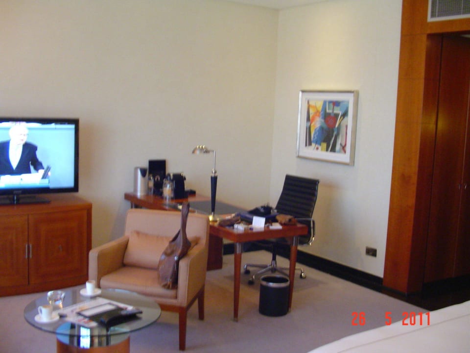 Schminketisch im Zimmer Hotel Jumeirah Emirates Towers