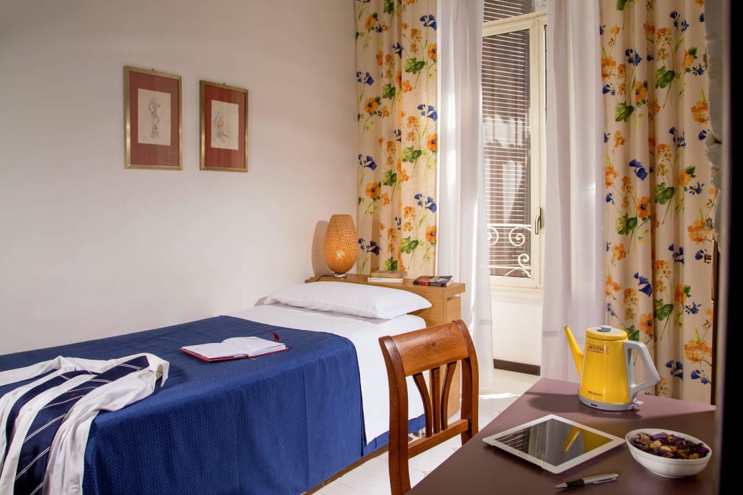 Single Room Roma Central Guest House