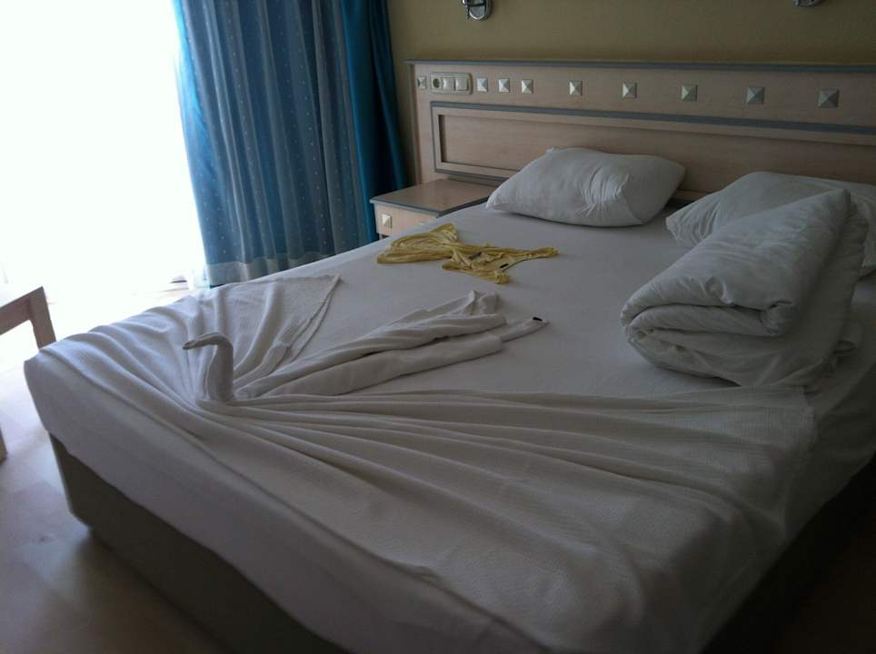 Handtuchkunst Narcia Resort Side