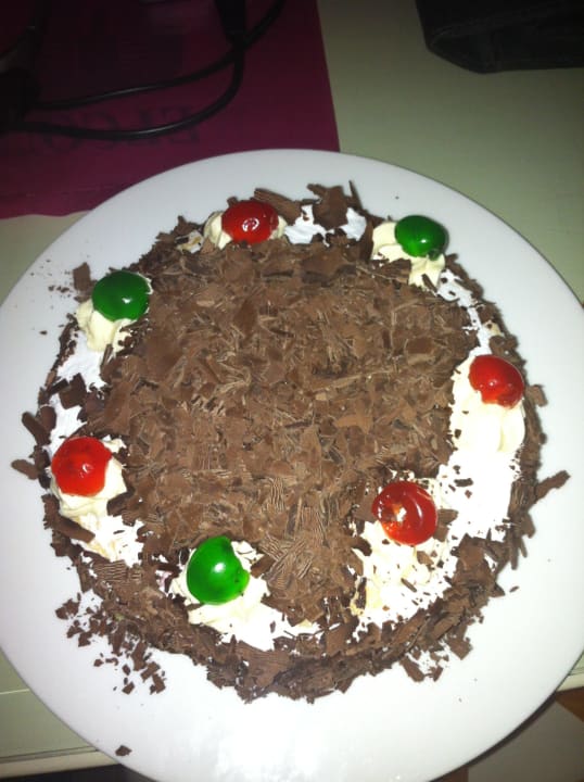 Geburtstagstorte am Zimmer Kaisol Romance Resort