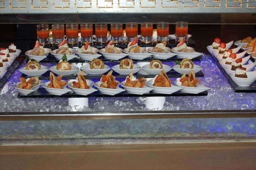 Büffet Tropitel Sahl Hasheesh