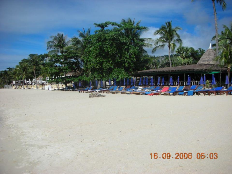 Schöner breiter Strand Samui Laguna Resort