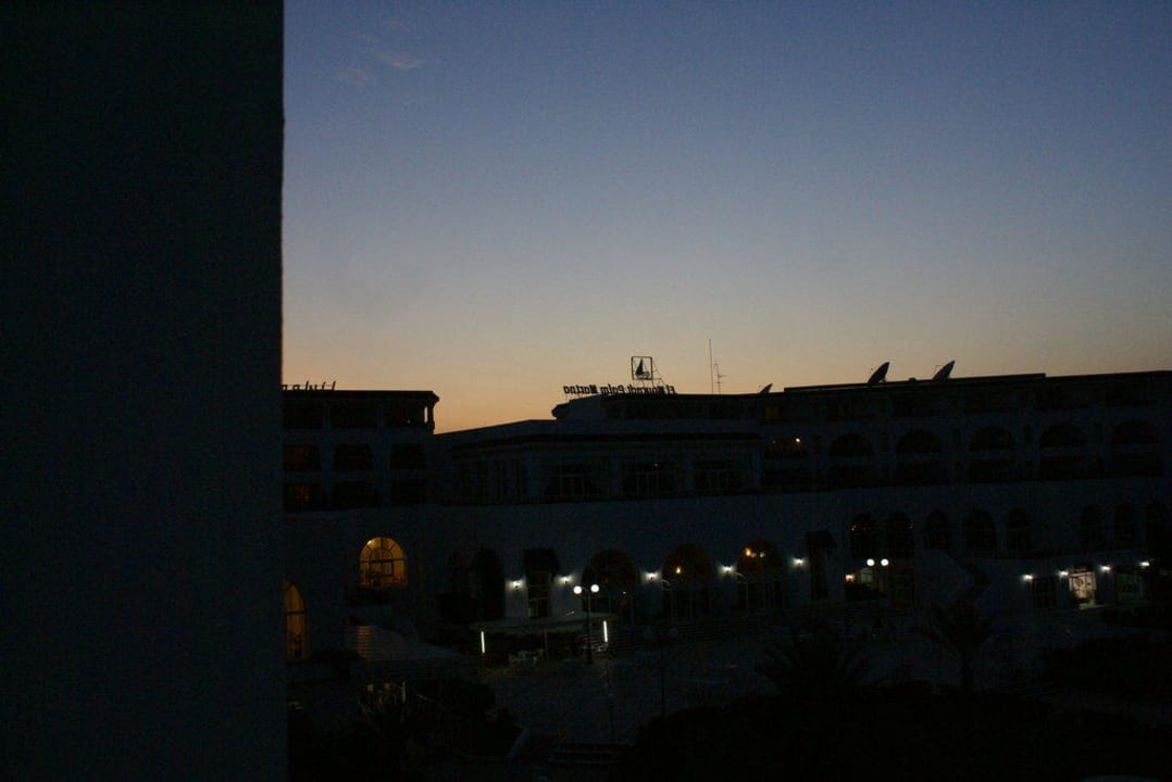 Sonnenuntergang Hotel El Mouradi Palm Marina