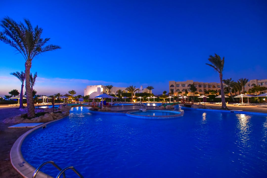 Pool Three Corners Equinox Beach Resort