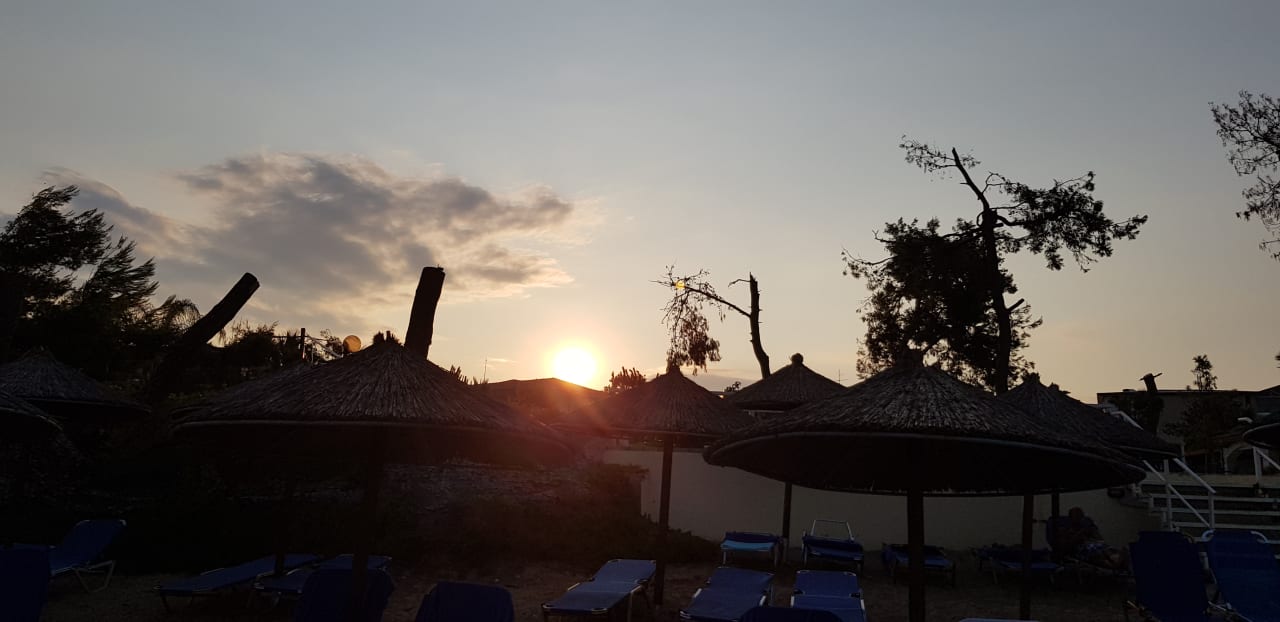 Strand Hotel Portes Beach