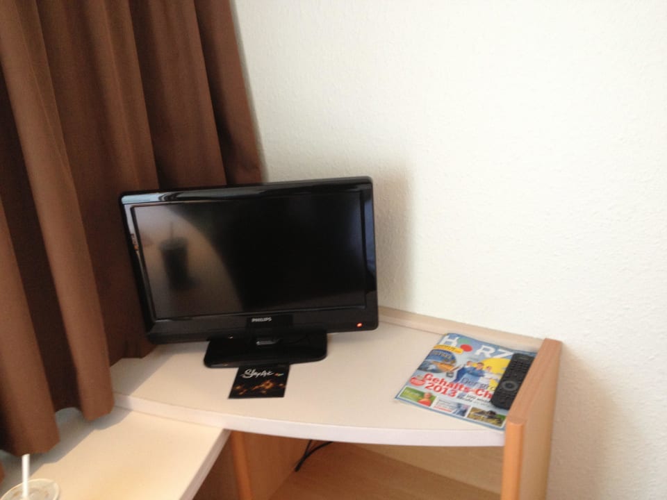 TV Hotel Ibis Düsseldorf Hauptbahnhof
