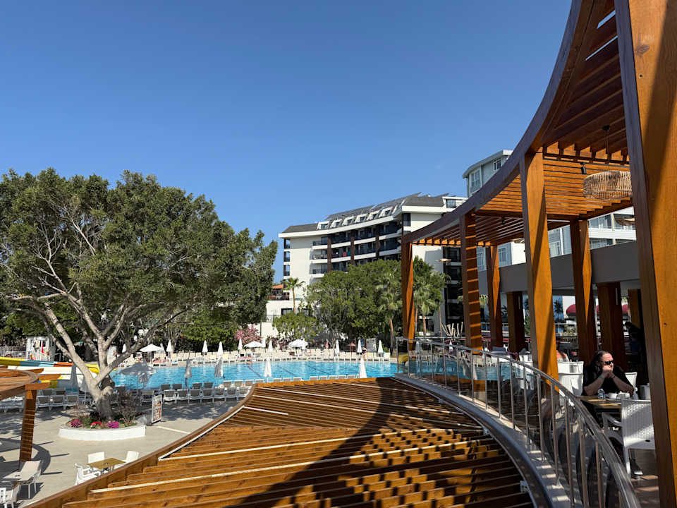 Pool Mira Meridia Beach Hotel