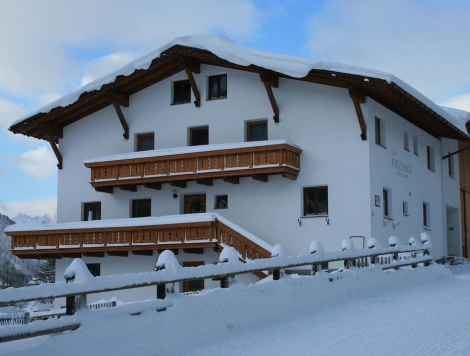 Winter Haus am Kirchhof
