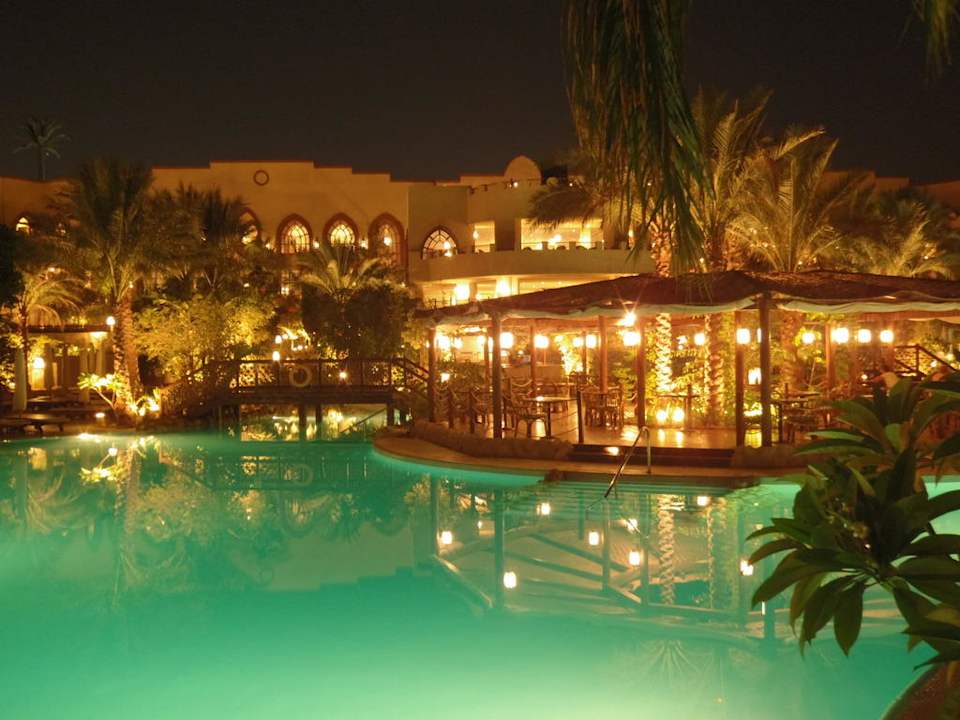 Nachtaufnahme The Grand Hotel Sharm El Sheikh
