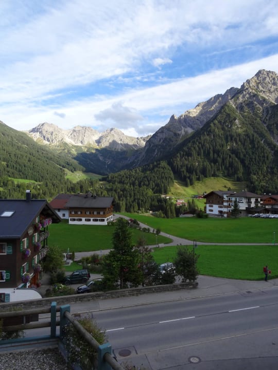 Ausblick vom Hotel IFA Alpenrose Hotel Kleinwalsertal