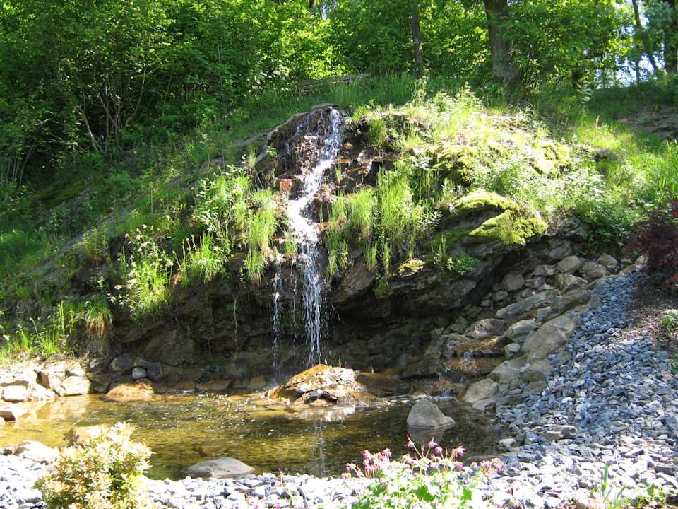 Gartenanlage Spirit & SPA Hotel Birkenhof am Elfenhain