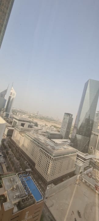 Ausblick Rose Rayhaan by Rotana