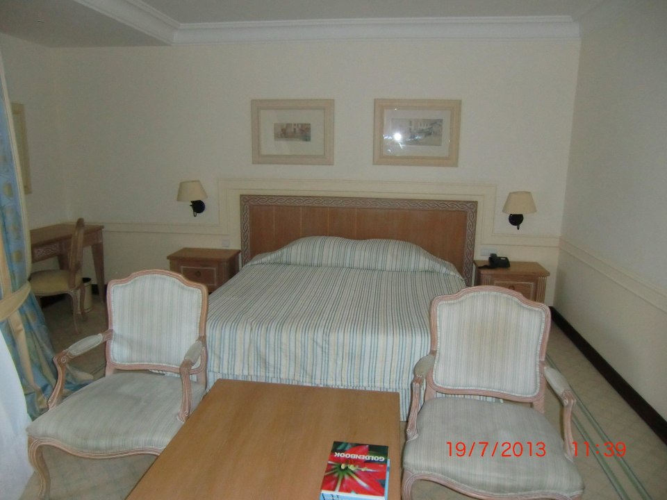Doppelzimmer - dreckige Stühle Pestana Royal Premium All Inclusive Ocean & Spa Resort