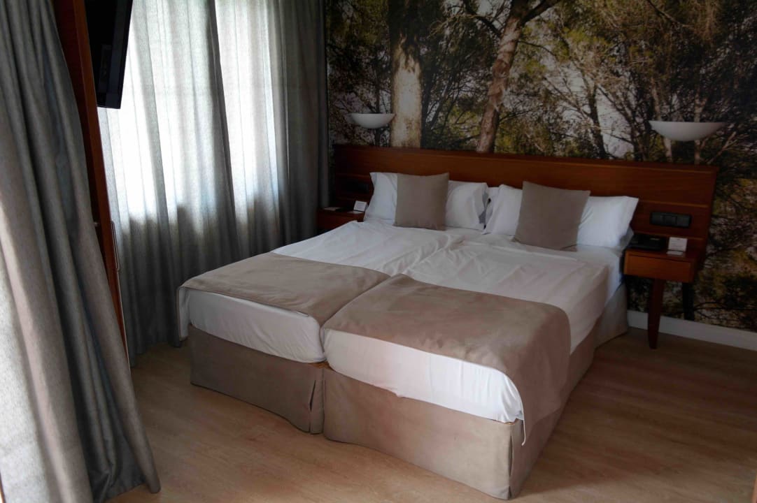 Schlafbereich allsun Hotel Illot Park