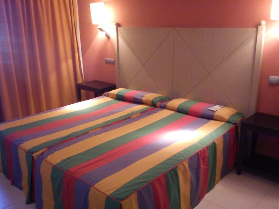 Großes Doppelbett  blau punta reina