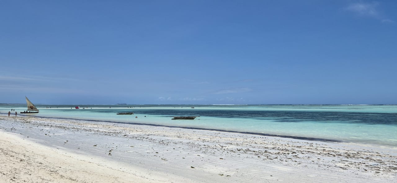 Strand Neptune Pwani Beach Resort & Spa