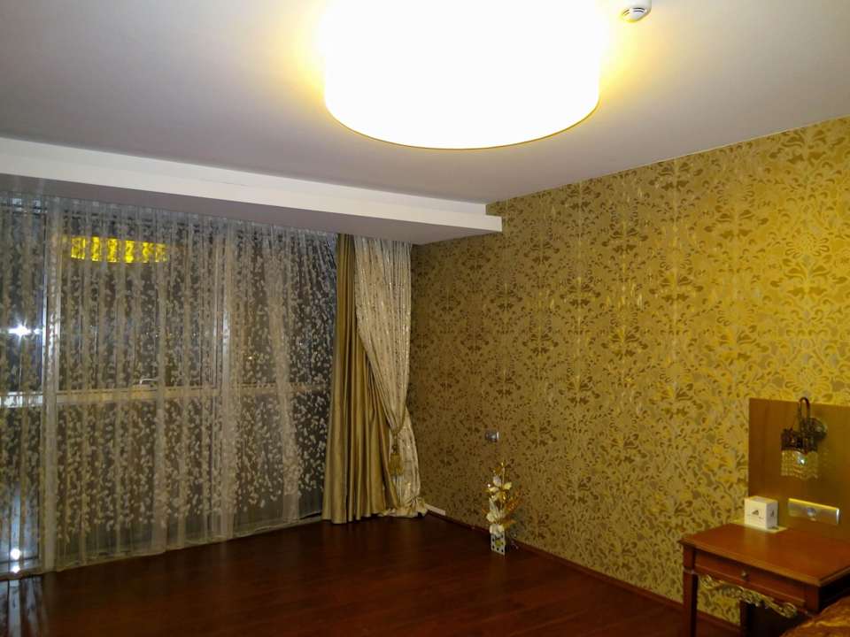 Aufenthalt und Schlafbereich Hotel Golden Palas