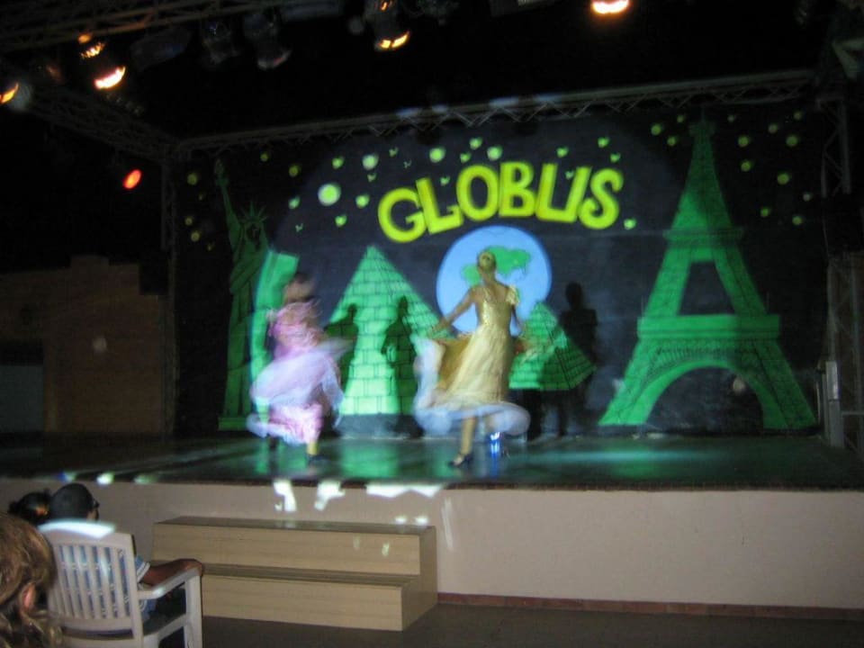 Lifeshow des Animationsteams Palm Beach Resort