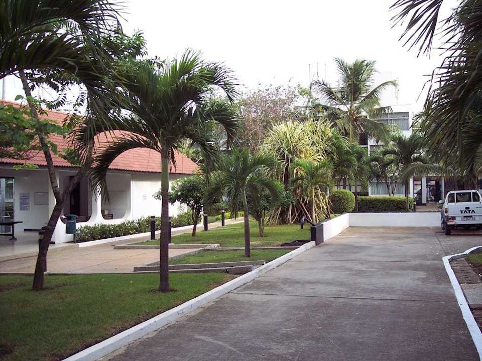 Garden Hotel Golden Tulip