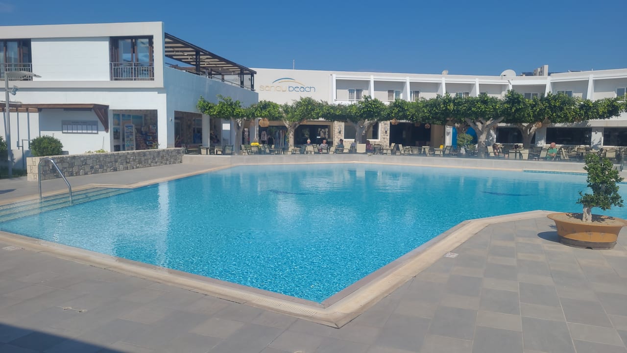 "Pool" Sandy Beach Hotel & Family Suites (Marmari) • HolidayCheck (Kos
