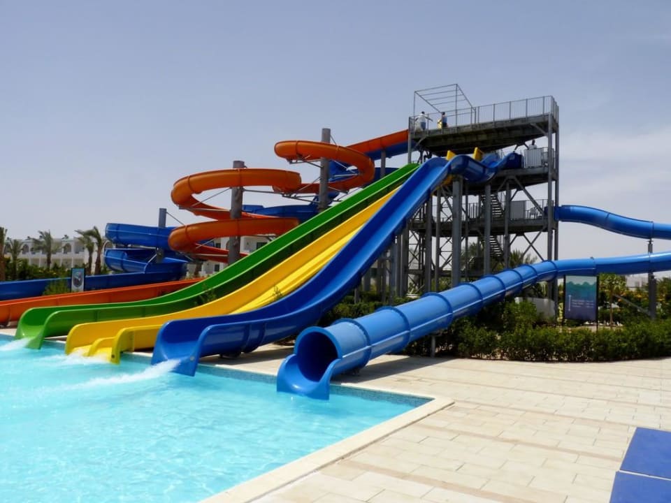 Zjeżdżalnie. JAZ Aquamarine Resort