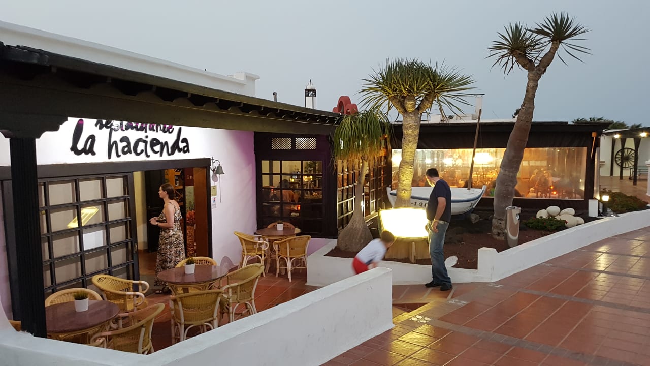 Restaurant Hotel Sands Beach Resort