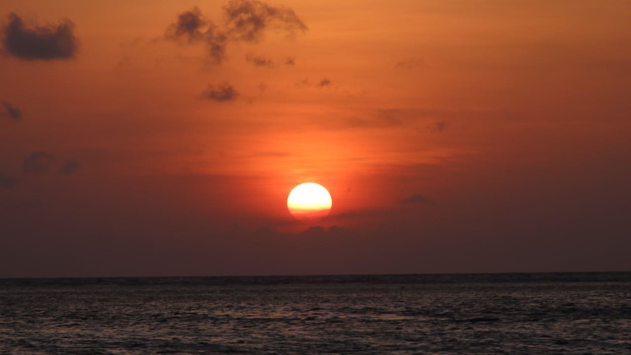 Sonnenuntergang Mirihi Island Resort