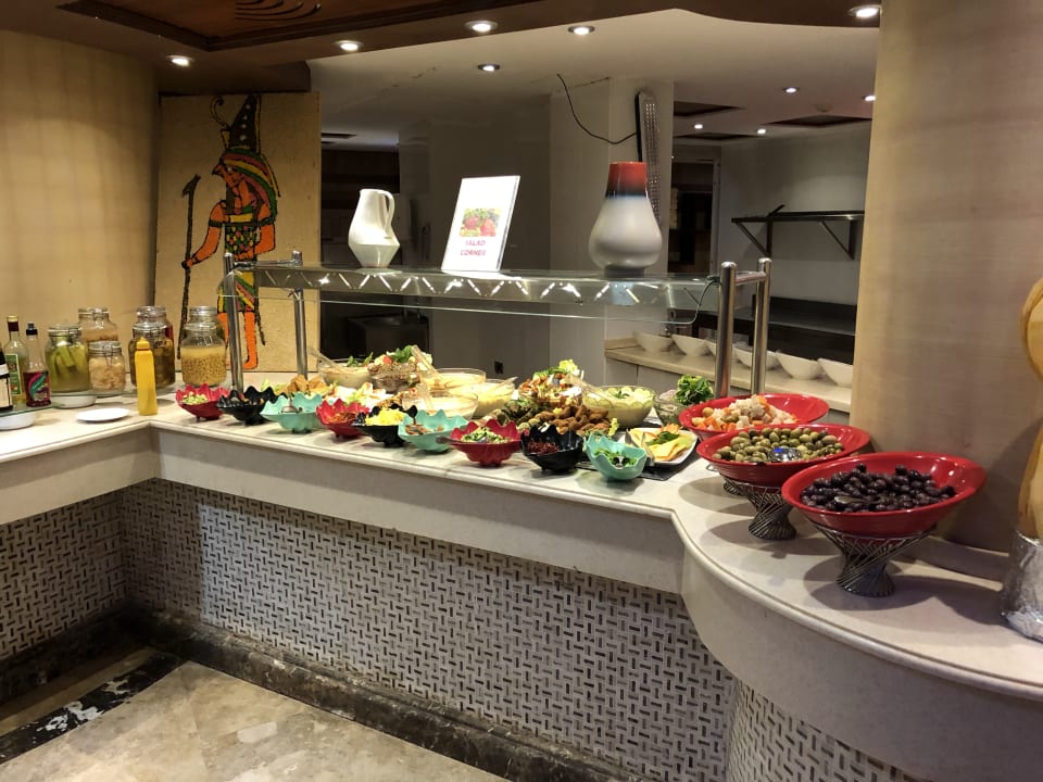 Reiche Auswahl an Vorspeisen international Gravity Hotel & Aqua Park Hurghada