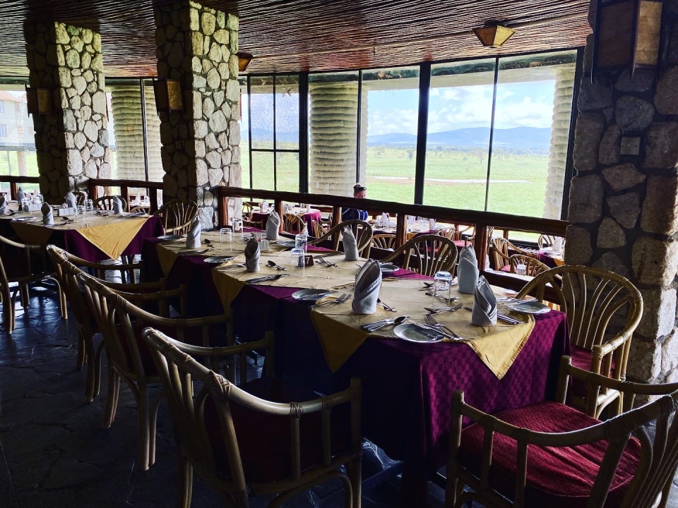 Gastro Salt Lick Safari Lodge