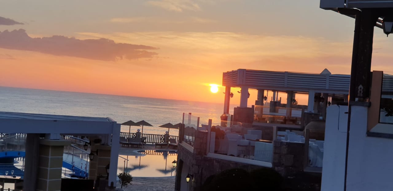 Ausblick Alexander Beach Hotel & Village Resort