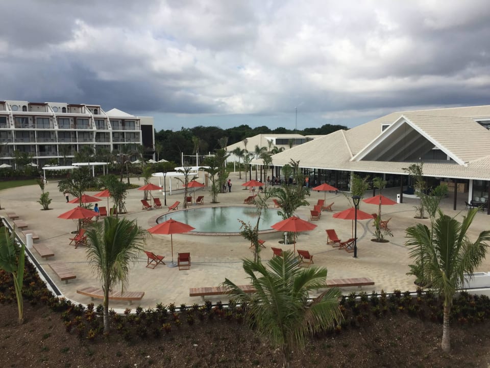 Ausblick auf das Hauptrestaurante Ocean Riviera Paradise