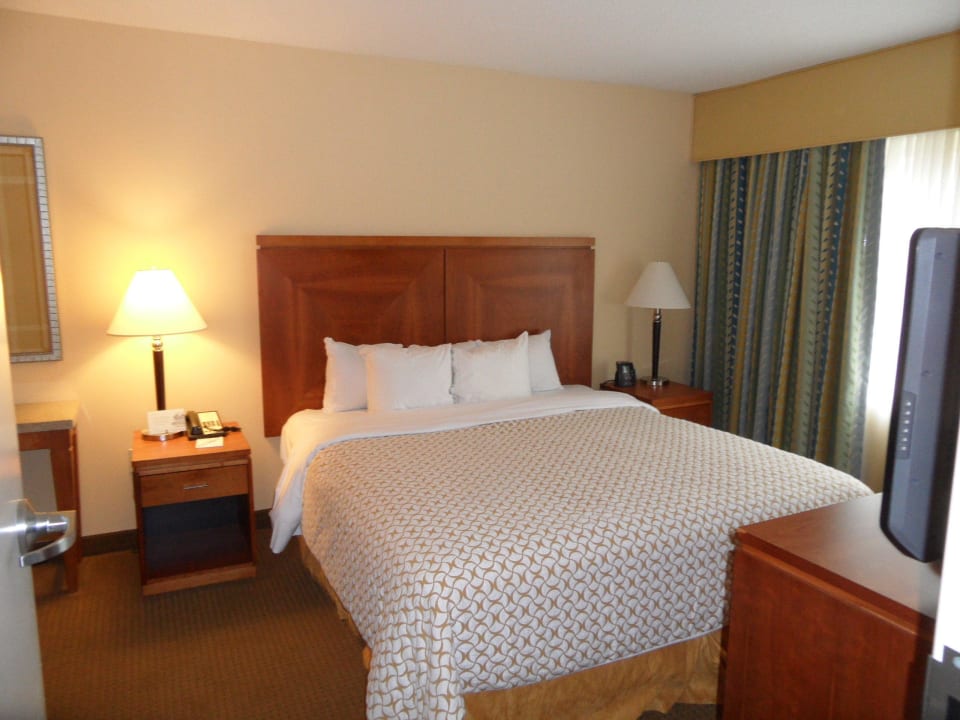 Schlafzimmer Embassy Suites Hotel Boston at Logan Airport