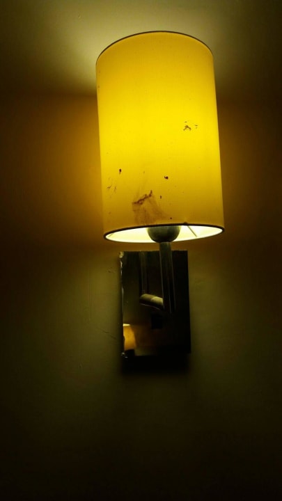 Verschmutze Lampen Green Bay Resort & Spa