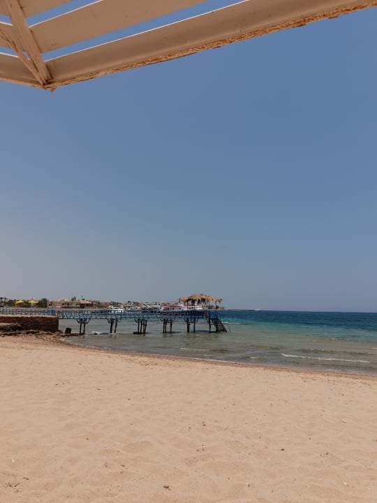 Strand Menaville Safaga