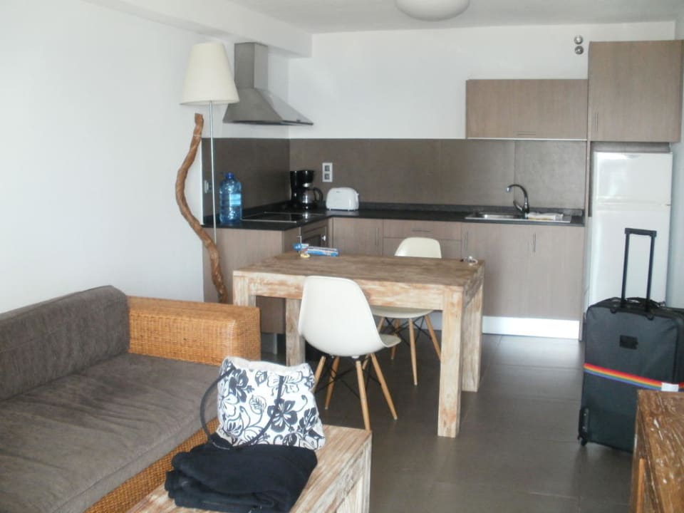 Wohnraum mit Küche Las Tabaibas Appartements