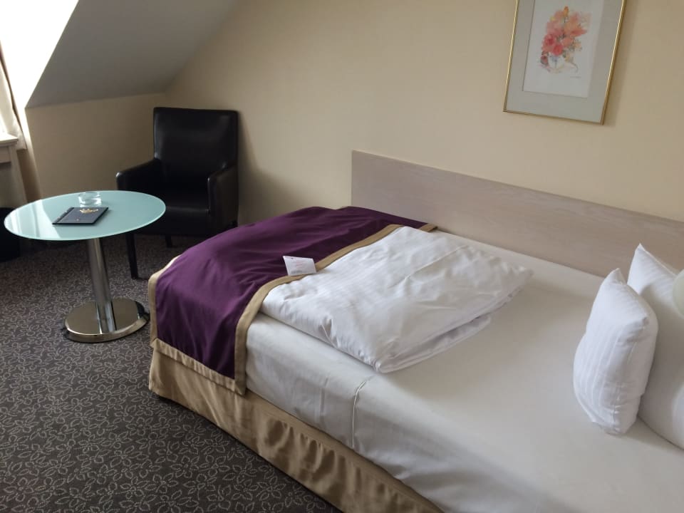 Leider schmales Bett Best Western Hotel Helmstedt am Lappwald