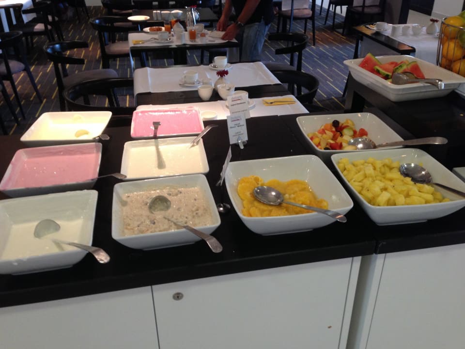 Frühstücksbuffet Vienna House by Wyndham Andel's Berlin