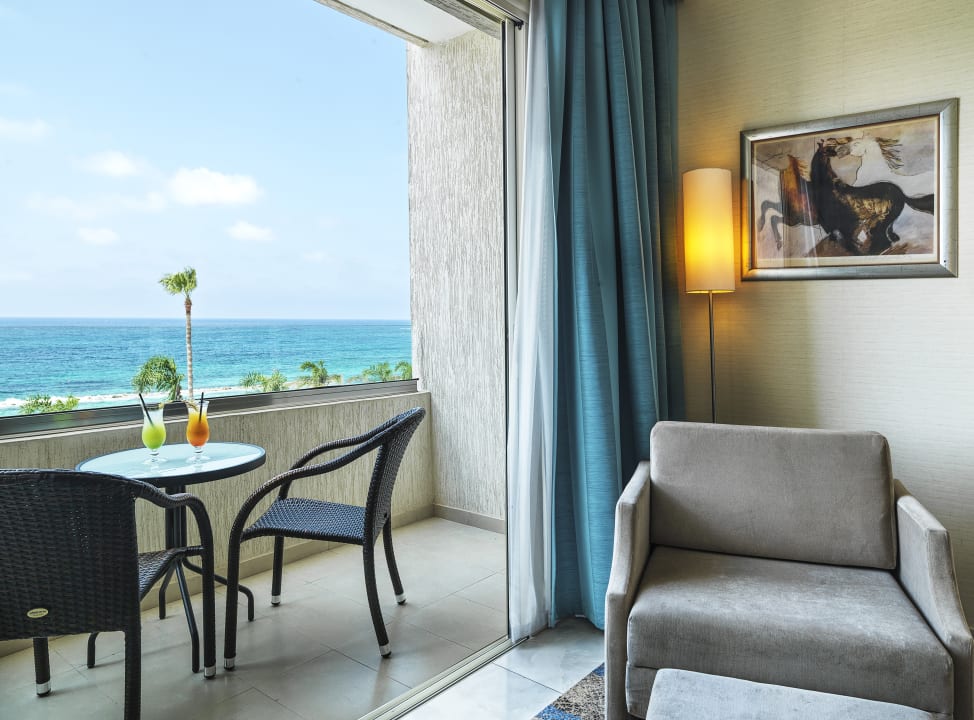 Zimmer Alexander The Great Beach Hotel